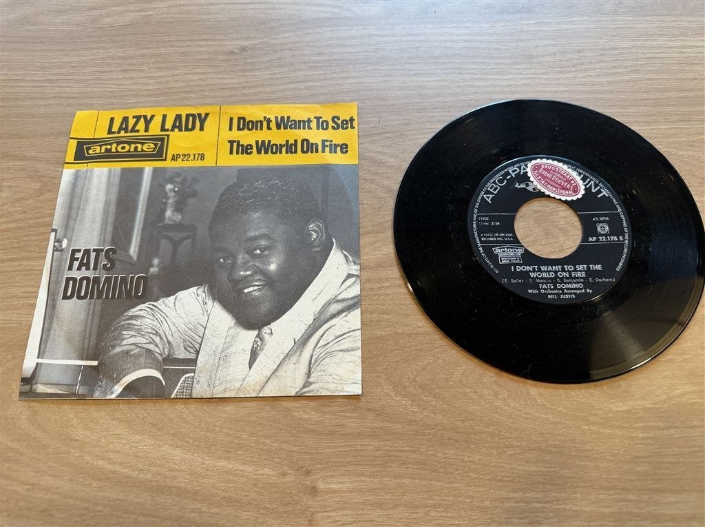 Fats Domino - Lazy Lady - I Don\'t Want To Set The World On, Ophalen of Verzenden, Zo goed als nieuw, Pop