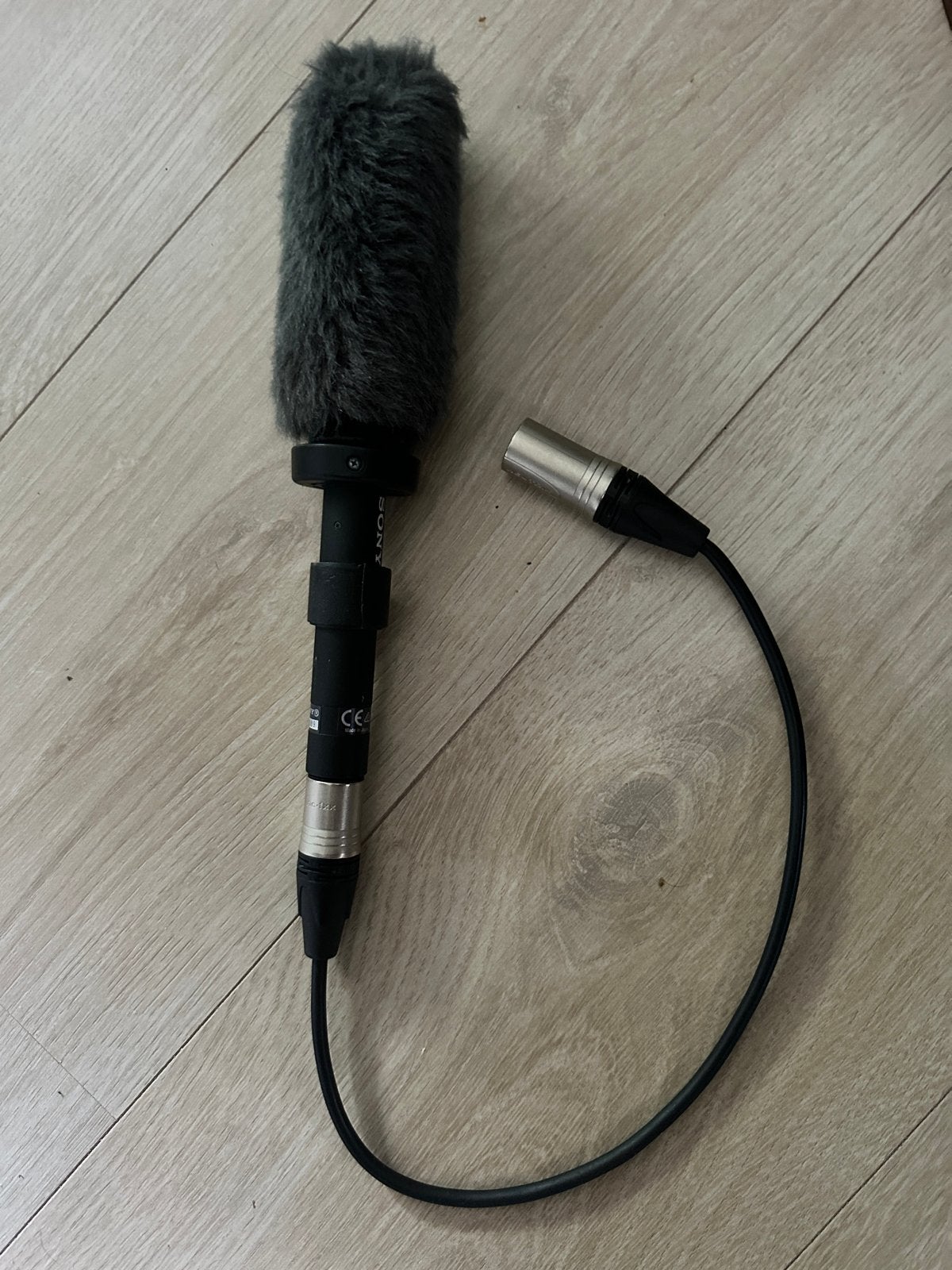 Sony shotgun microfoon met windkap, Ophalen of Verzenden, Gebruikt, Studiomicrofoon