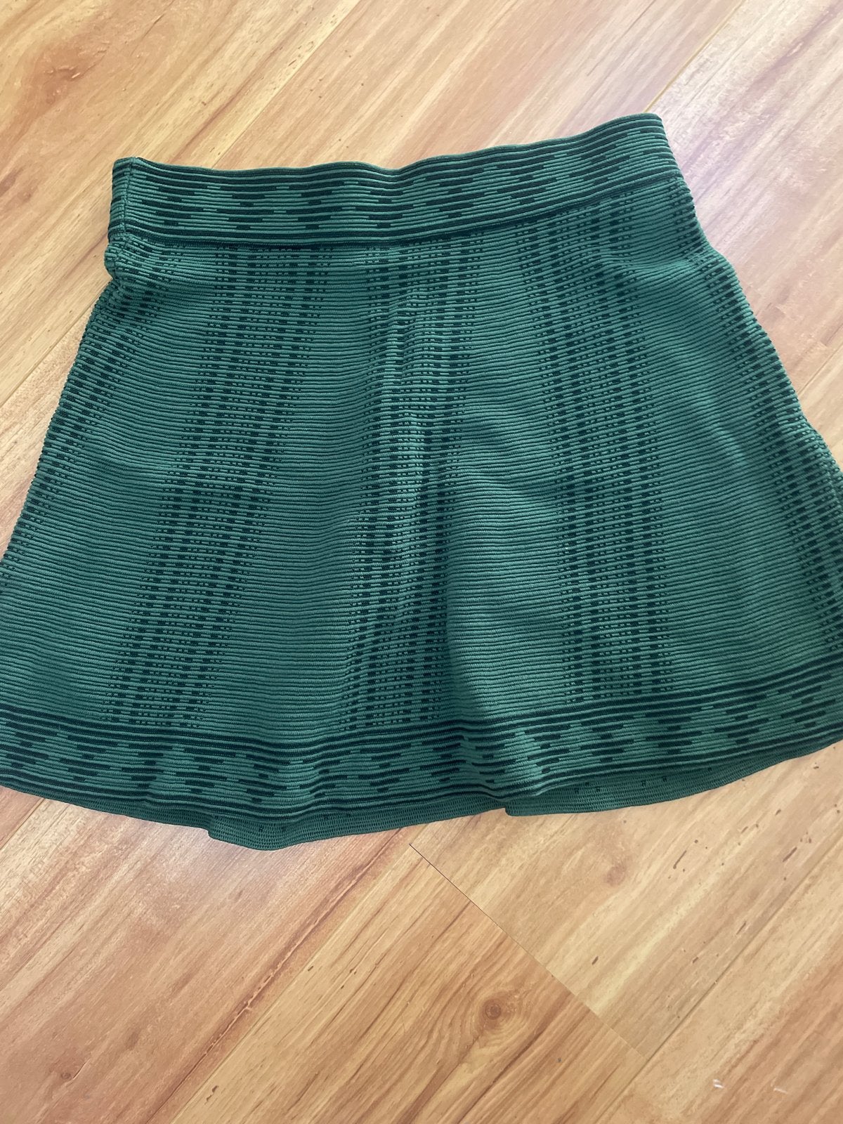 Nikkie mini rok maat 38 (M) groen, Kleding | Dames, Maat 38/40 (M), Ophalen of Verzenden, Zo goed als nieuw, Boven de knie