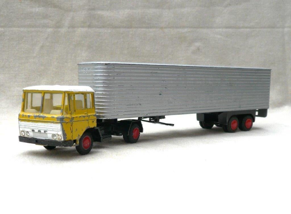 Lion 36 Daf 2600 geel + eurotrailer restauratie onderdelen., Ophalen of Verzenden, Gebruikt, Bus of Vrachtwagen, Lion Toys