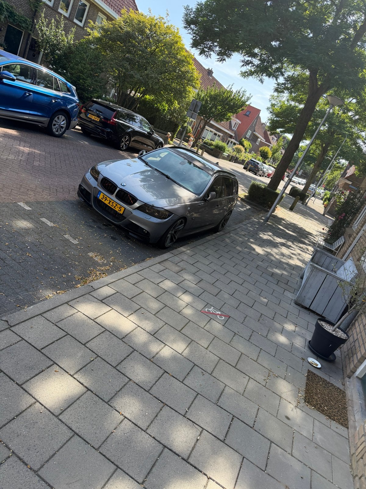 BMW 3-Serie 2.0 D 320 E91 Touring AUT 2009 Grijs, Automaat, Achterwielaandrijving, 1995 cc, Zwart