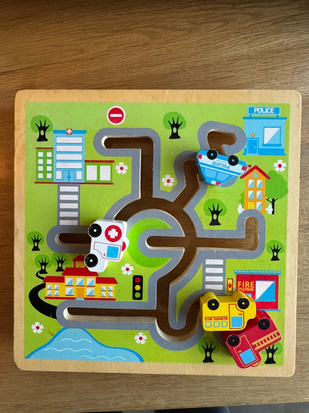 Houten motoriek puzzel hulpdiensten, Ophalen of Verzenden, Gebruikt