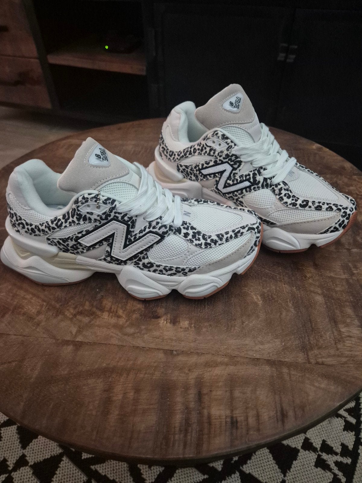 Unieke New Balance 9060 'Leopard' dames sneakers, maat 38.5, Kleding | Dames, Schoenen, Ophalen, Wit, New Balance, Nieuw