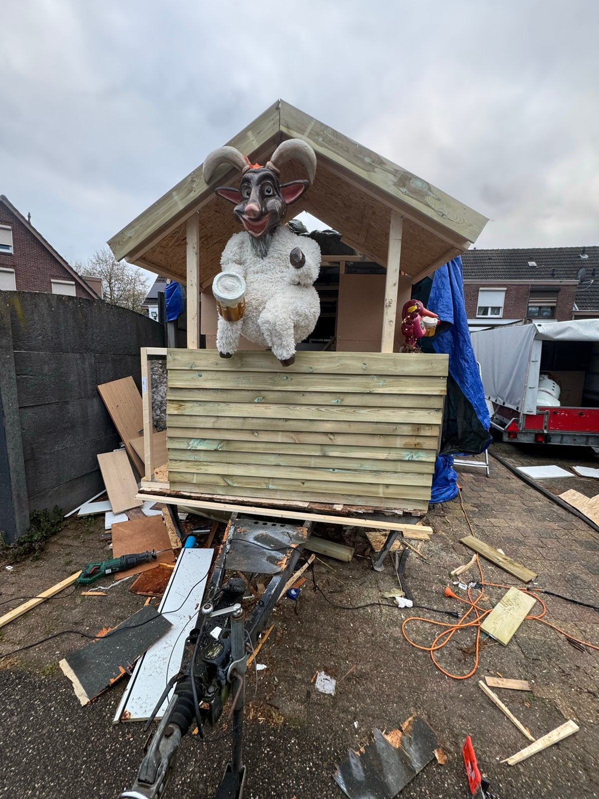 Carnavalswagen frame met decoratie - Klaar voor de optocht!, Ophalen of Verzenden, Gebruikt, Versiering, Carnaval
