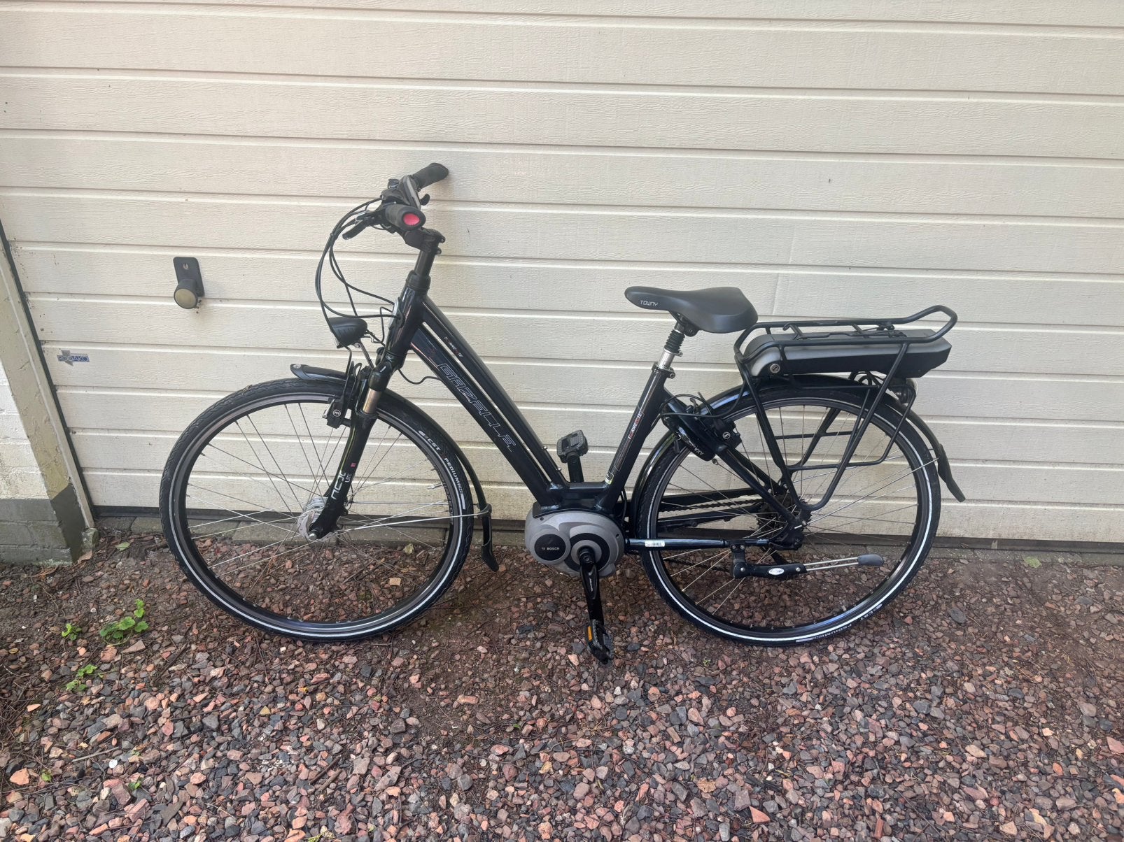 Gazelle Bosch middenmotor elektrische fiets, Ophalen of Verzenden, Zo goed als nieuw, 50 km per accu of meer, Gazelle