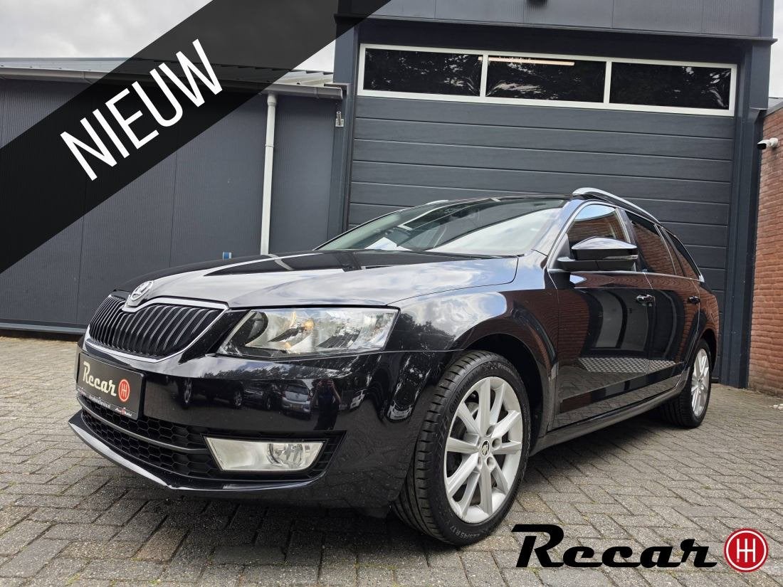 Skoda Octavia Combi - 1.6 TDI Greentech Ambition Businesslin, Gebruikt, 4 cilinders, Zwart, 125 €/maand