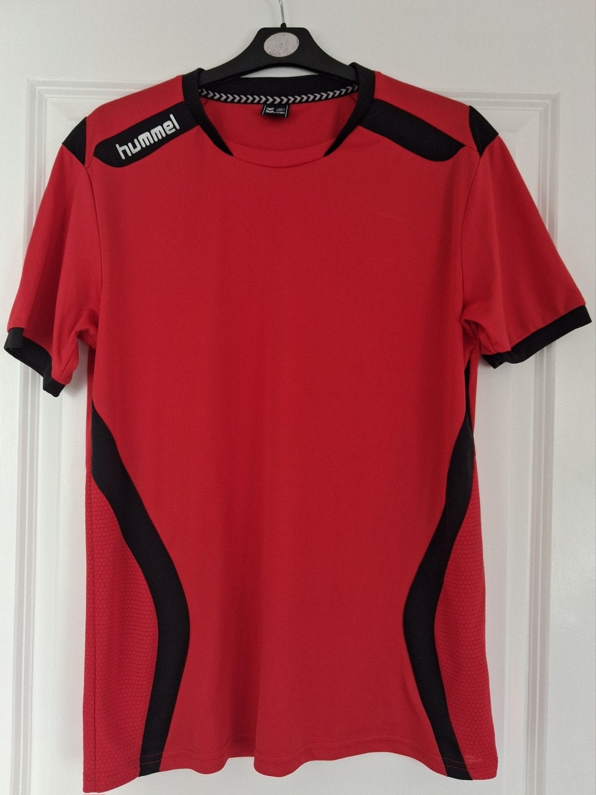 Nieuw Hummel Club Sportshirt. Maat M, Maat 48/50 (M), Overige typen, Nieuw, Ophalen of Verzenden