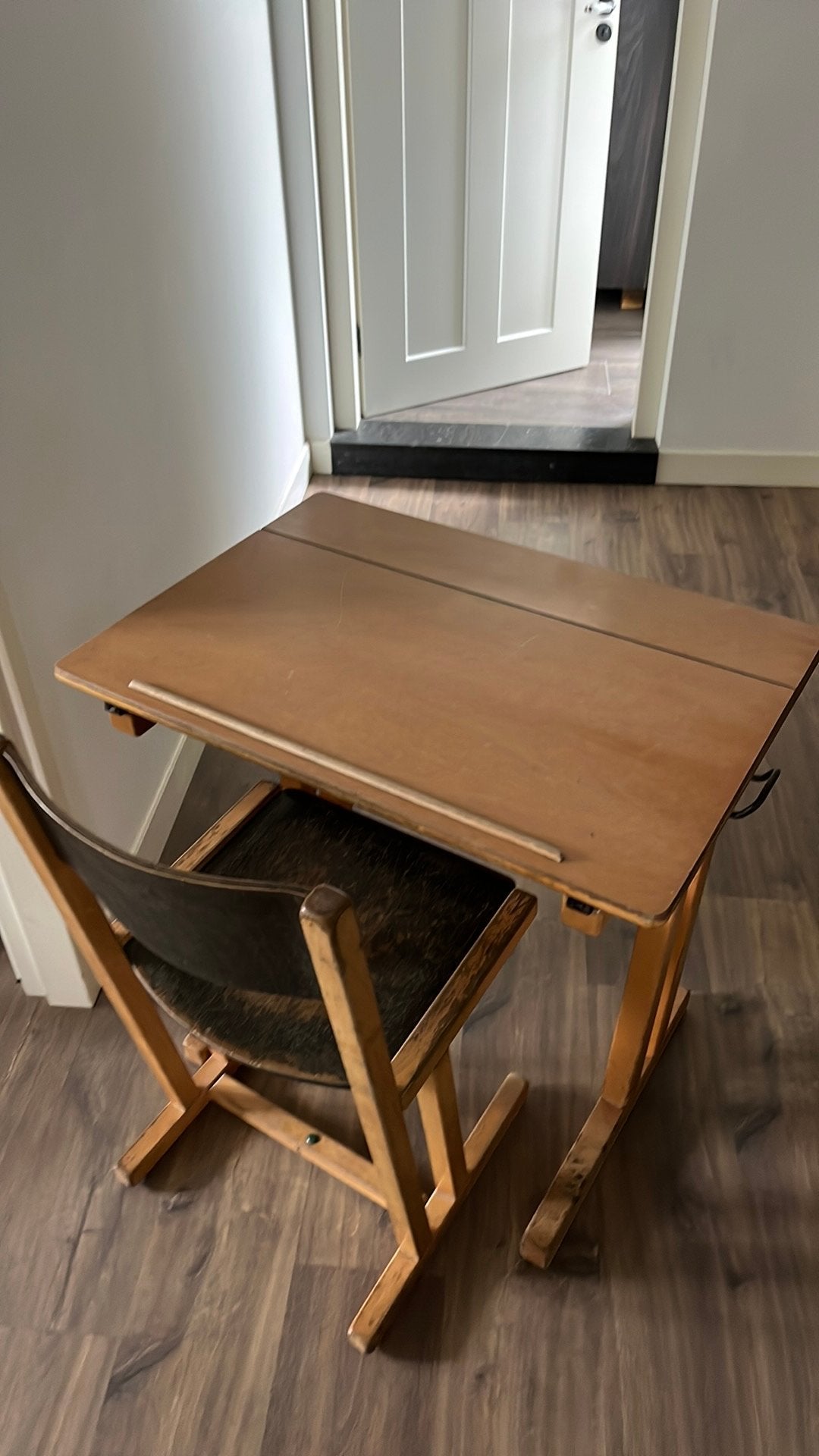 Oude schooltafel + stoel, Ophalen, Gebruikt, Tafel(s) en Stoel(en)