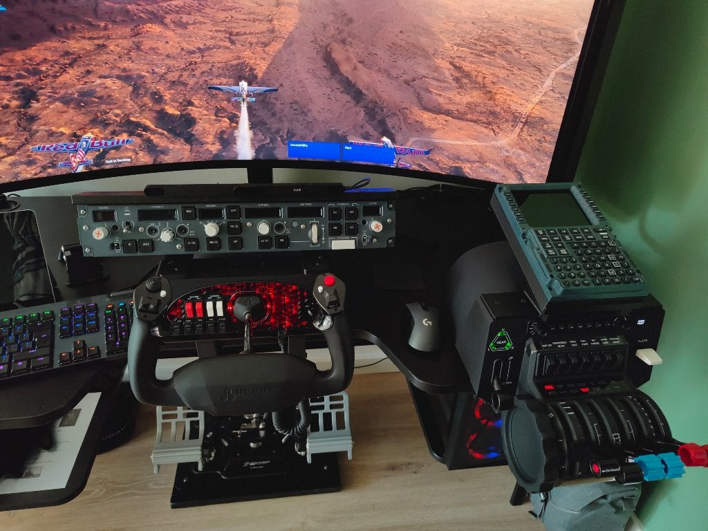 High-End Flight Sim Setup - Honeycomb + Winwing + Extra's, Spelcomputers en Games, Spelcomputers | Overige Accessoires, Zo goed als nieuw