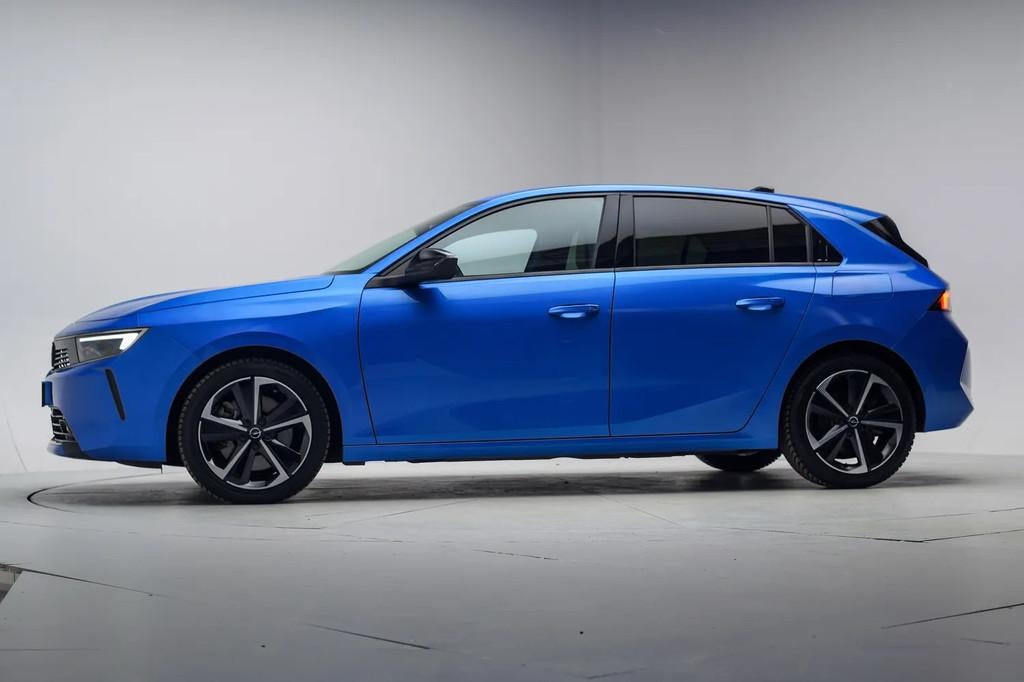Opel Astra 1.6 Hybrid Business Edition Aut. [ Navi AGR-Stoel, Gebruikt, 1578 kg, 4 cilinders, 150 pk