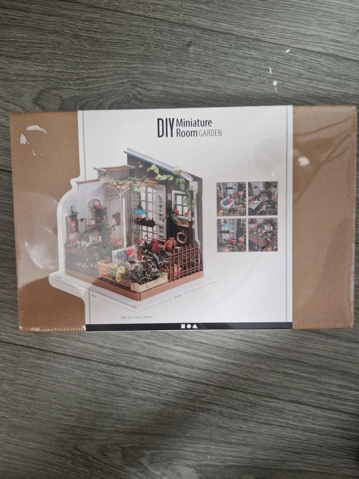 DIY miniatuur huisje, roomgarden ingepakt, Ophalen of Verzenden, Nieuw, Knutselwerk