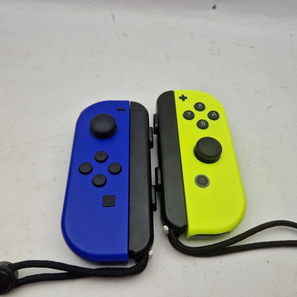 Nintendo Switch Joy-Con Controller paar - Blauw en Neon Geel, Gebruikt, Overige genres, 1 speler, Ophalen of Verzenden
