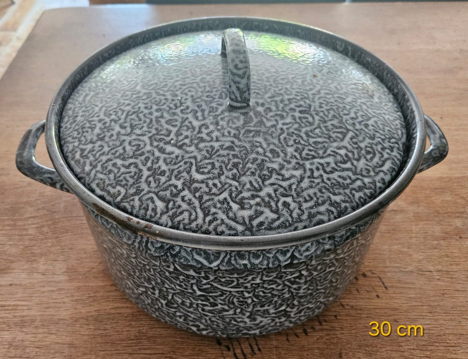 Set van 3 oude emaille pannen met deksel - 18, 26, 30 cm, Ophalen of Verzenden