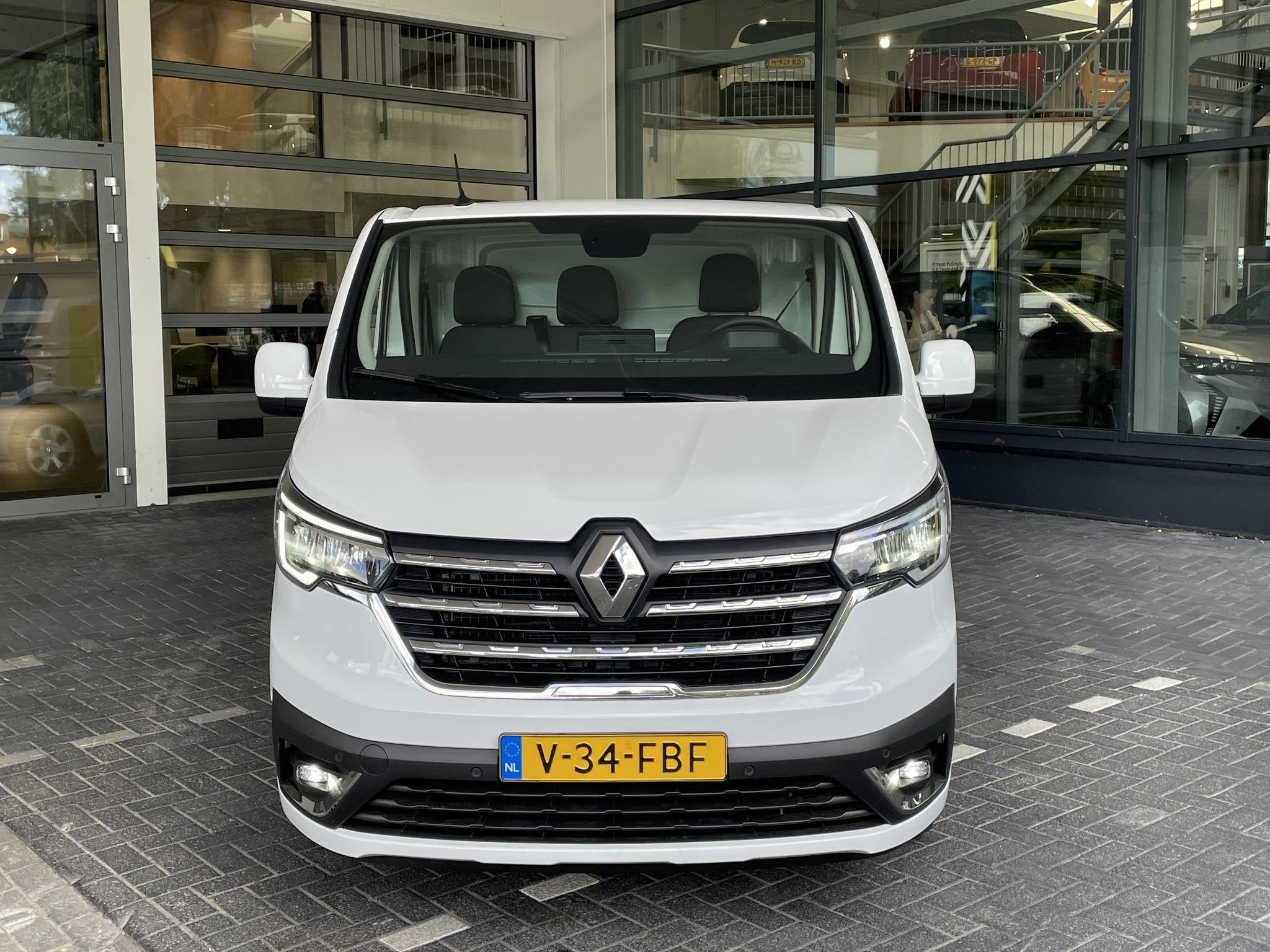 Renault Trafic E-Tech T29 L2H1 Comfort 52 kWh Renault Trafic, Stof, Huisgarantie, Renault, 920 kg