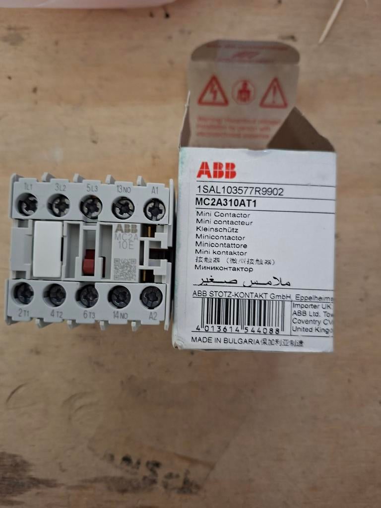 ABB Mini Contactor Magneetschakelaar  MC2A310AT1, ABB, Overige typen, Nieuw, Ophalen of Verzenden