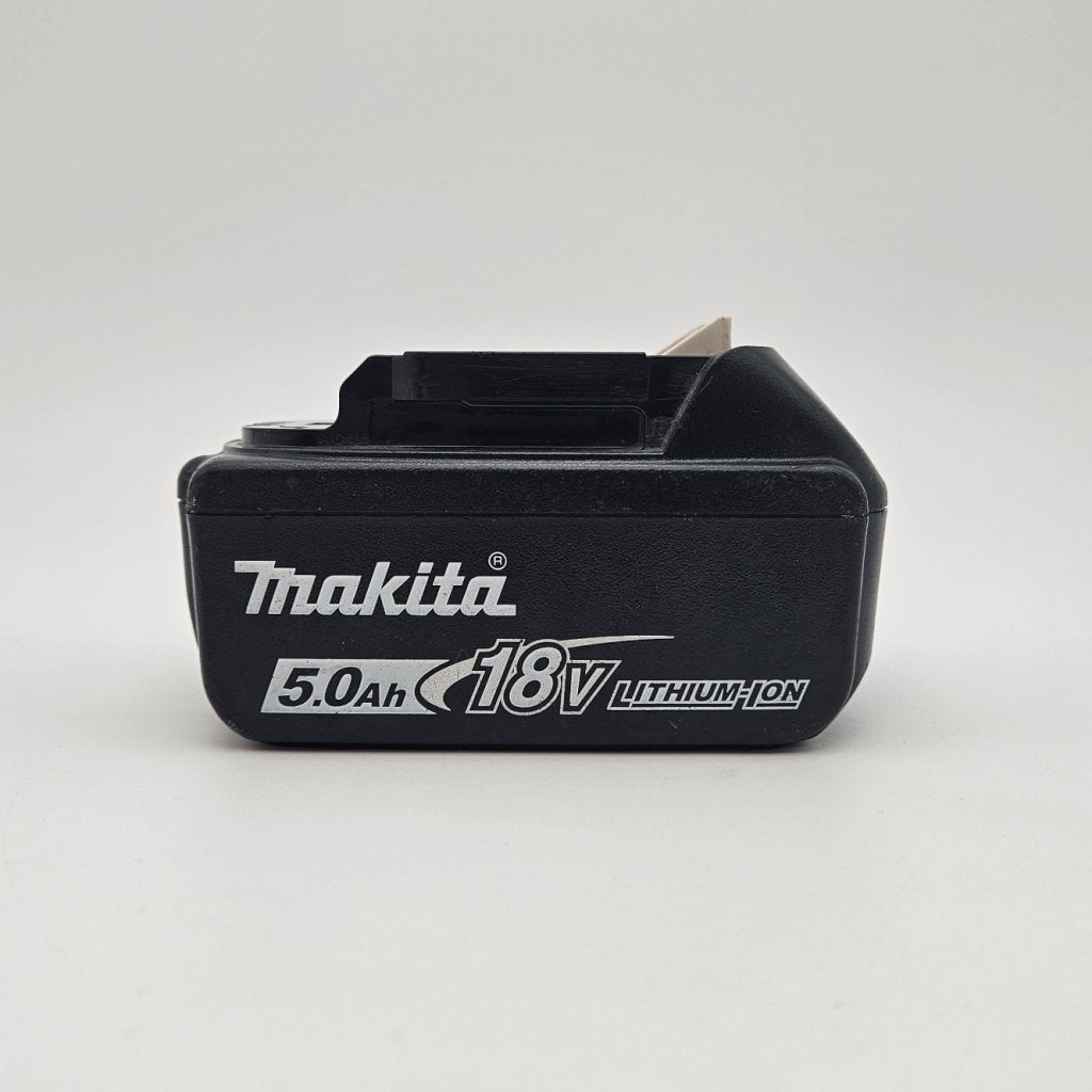 Makita BL1850B Li-Ion 18V 5.0Ah Accu in Nette Staat, Makita, Zo goed als nieuw, Support@makita.com, Makita Corporation, 3-11-8, Sumiyoshi-cho, 
Anjo, Aichi 446-8502
Japan