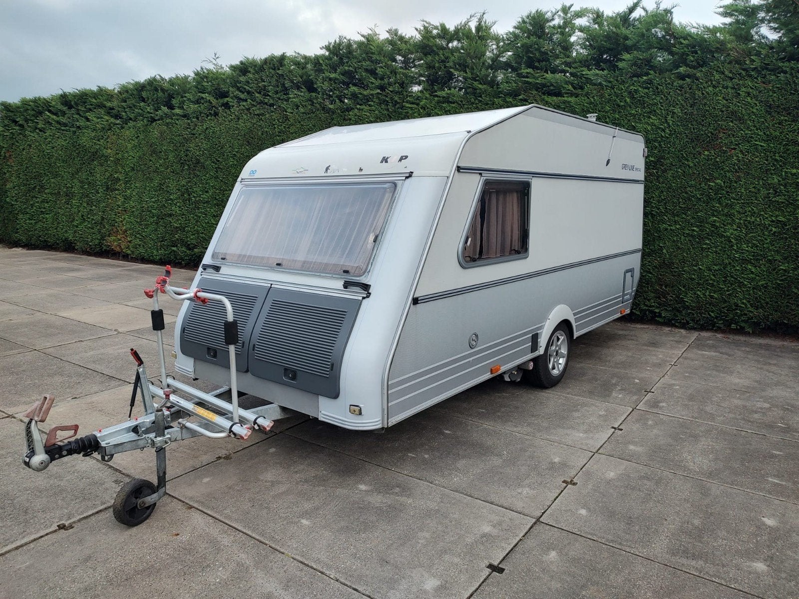 Kip wintercaravan Greyline Special KGS 44 EK incl. stalling, Rondzit, Kip, Particulier, Koelkast