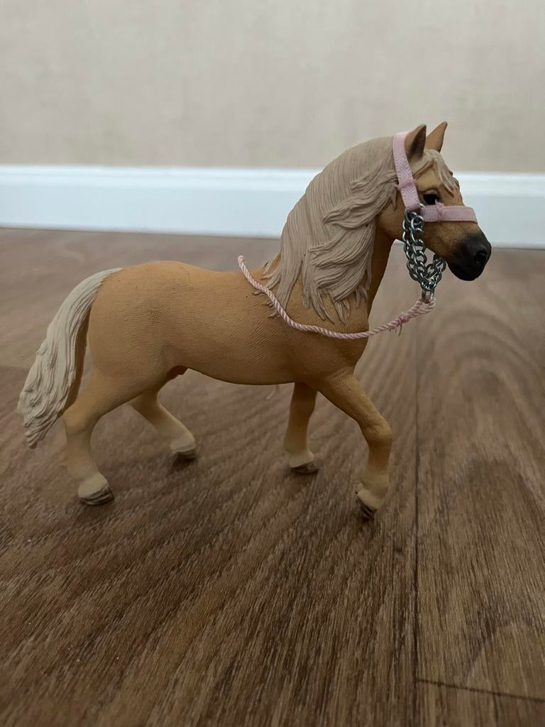Schleich paard met roze hoofdstel, Kinderen en Baby's, Speelgoed | Overig, Ophalen of Verzenden, Zo goed als nieuw, Meisje