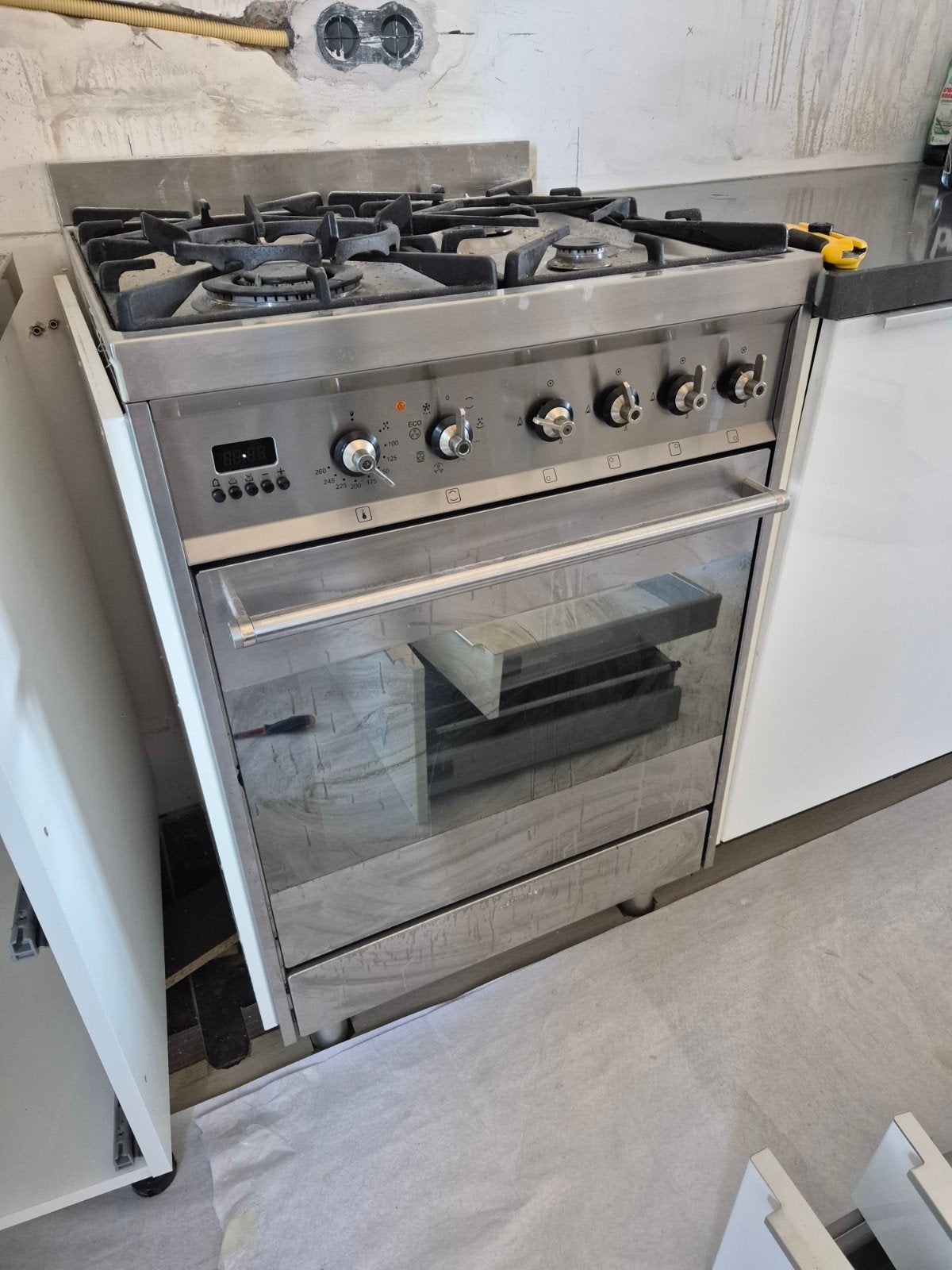 Vrijstaand gasfornuis met oven - RVS - SMEG, Ophalen, Gebruikt, 60 cm of meer, Gas