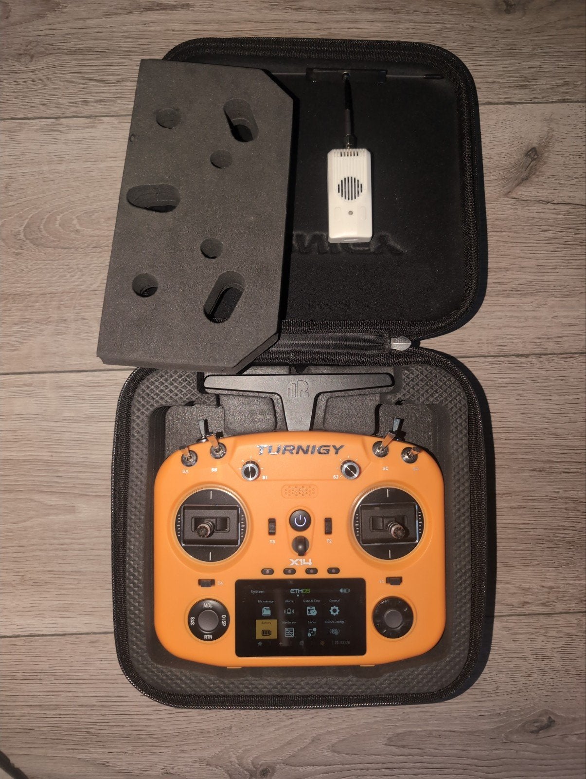 FrSky X14 Turnigy zender met accu, tas en ExpressLRS module, Ophalen of Verzenden, Zo goed als nieuw