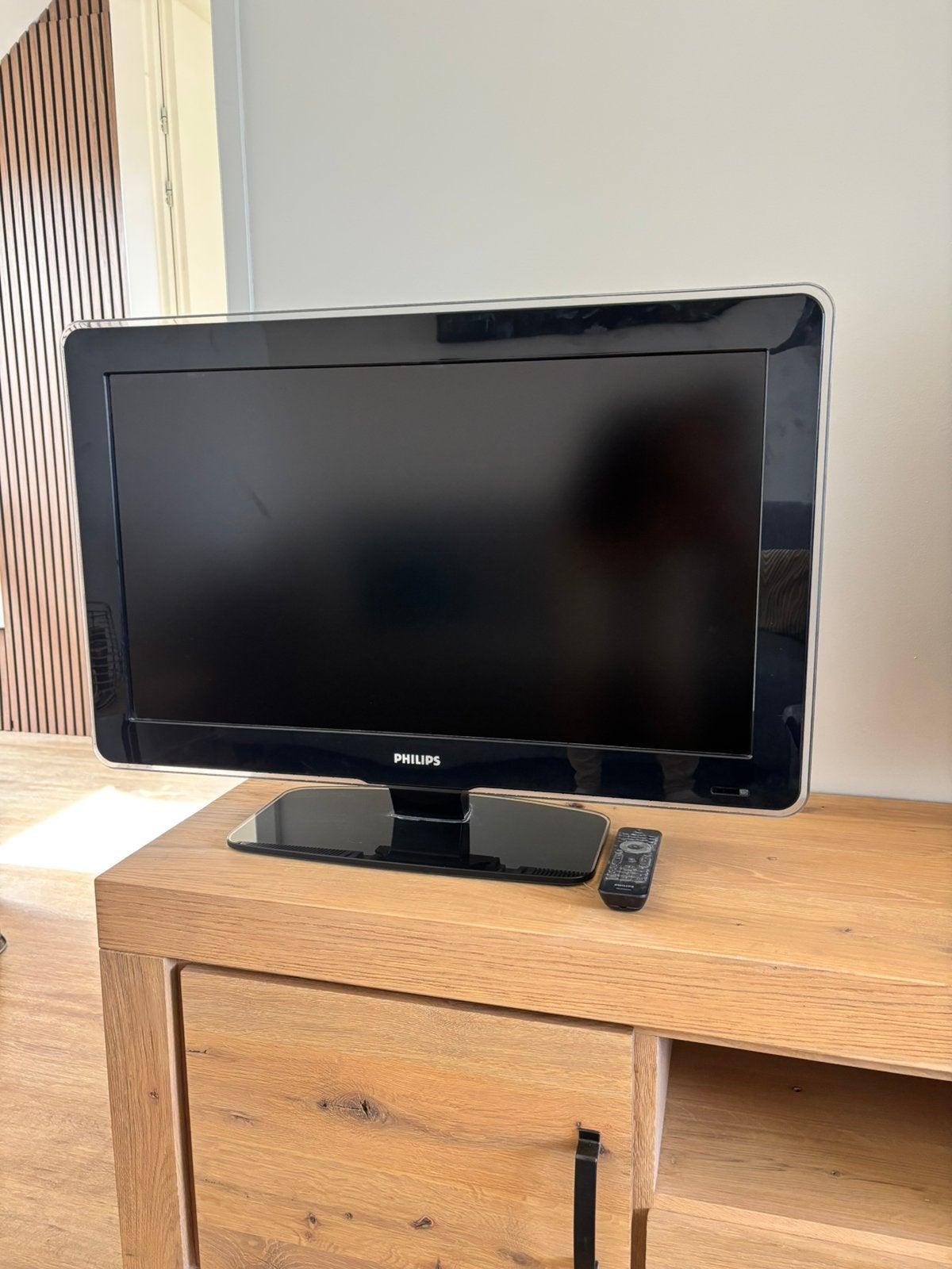 Philips 32 inch (81 cm) LCD TV met afstandsbediening, Audio, Tv en Foto, Ophalen, Philips, 50 Hz, LCD