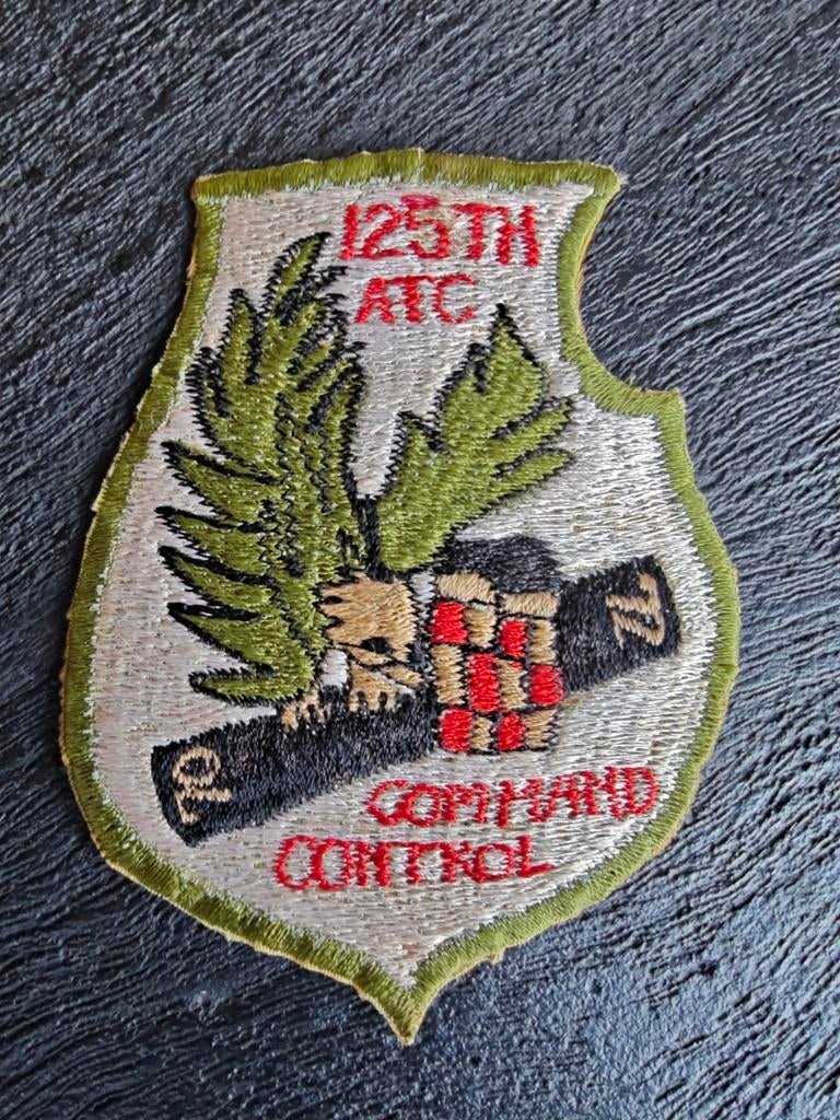 Vietnam US Army 125th Air Traffic Control Battalion (ATC) 70, Ophalen of Verzenden, Landmacht, Amerika, Embleem of Badge