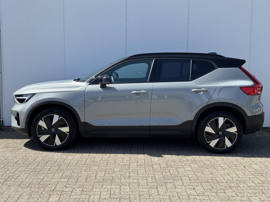 Volvo EX40 Single Motor Extended Range Ultra 82 kWh|360cam, Automaat, Achterwielaandrijving, Gebruikt, Zwart