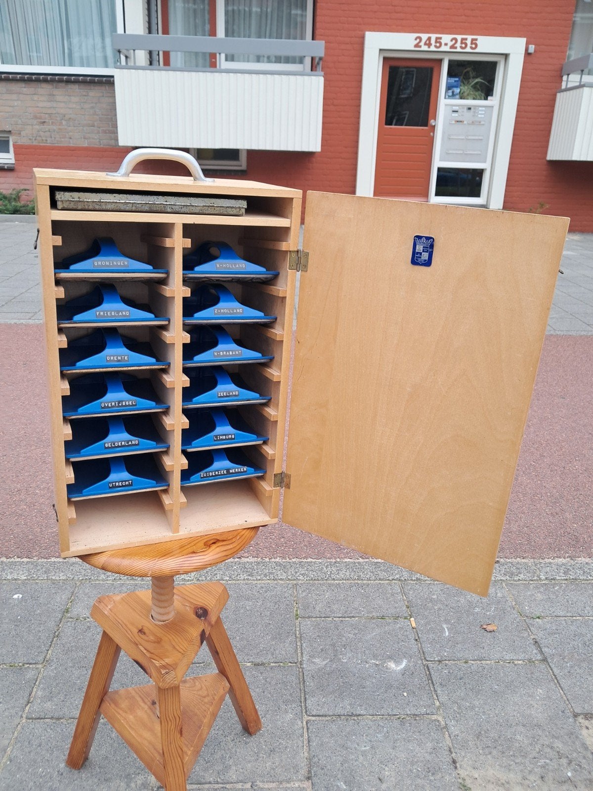 Vintage Stempelkast met Provincie Stempels - Noord Nederland, Ophalen