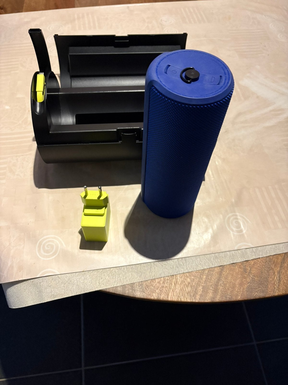 Ultimate Ears Megaboom, Overige typen, Zo goed als nieuw, Minder dan 60 watt, Ophalen