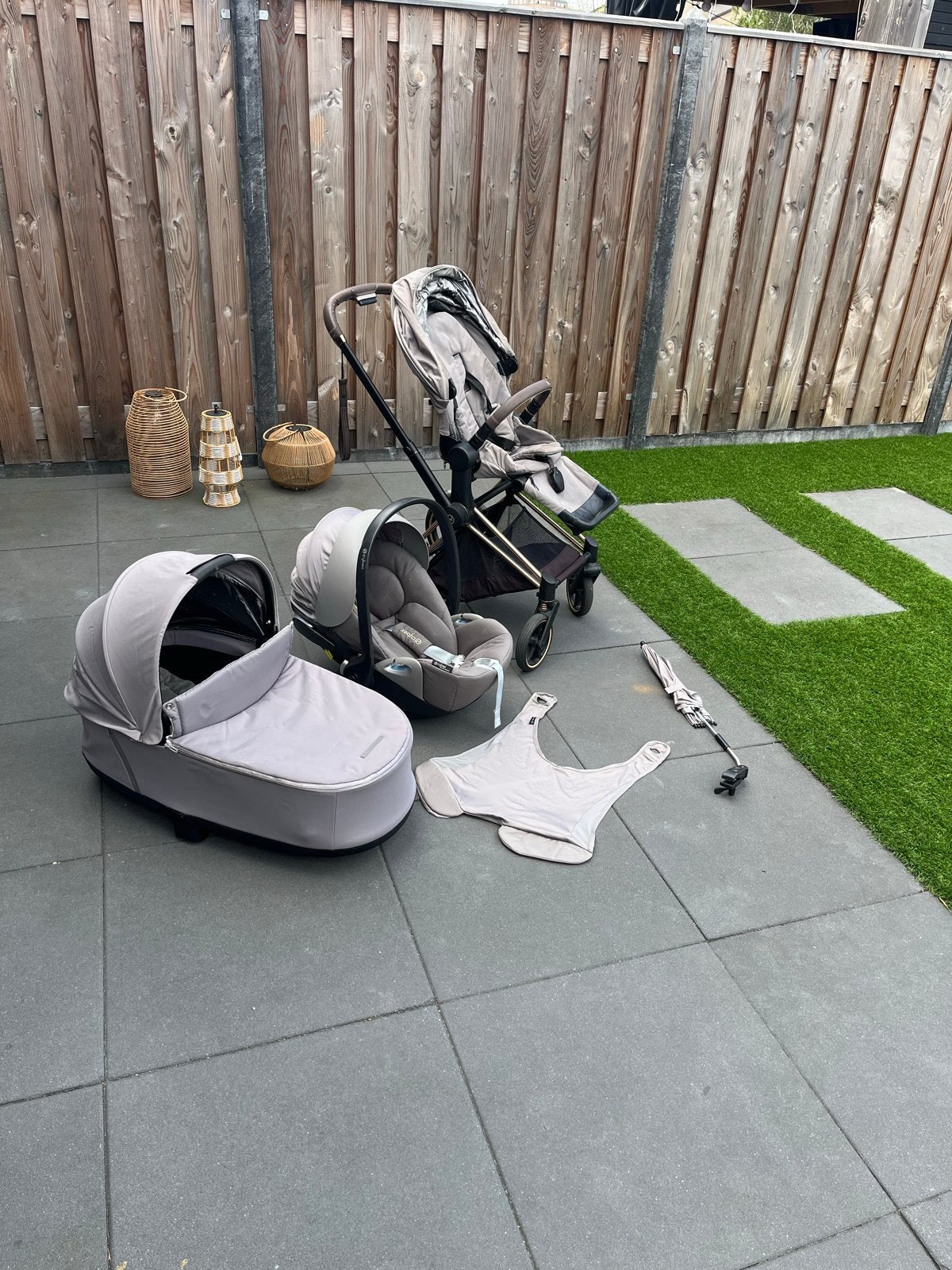 Complete Cybex kinderwagen set met luxe bronze frame, Zo goed als nieuw, Combiwagen, Met autostoeltje, Ophalen