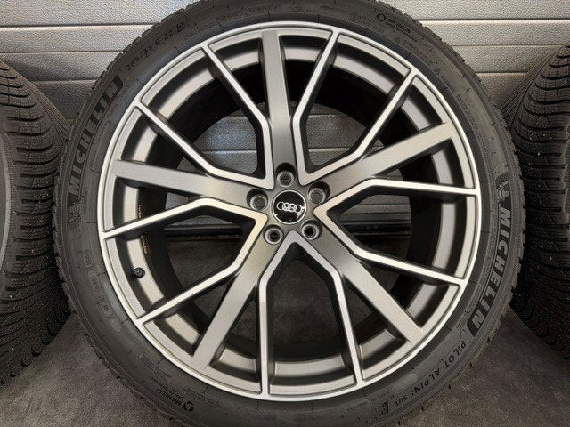 Originele 22 inch velgen Audi Q7 / SQ7 Michelin Winterbanden, Ophalen, 285 mm, Banden en Velgen, Overige maten