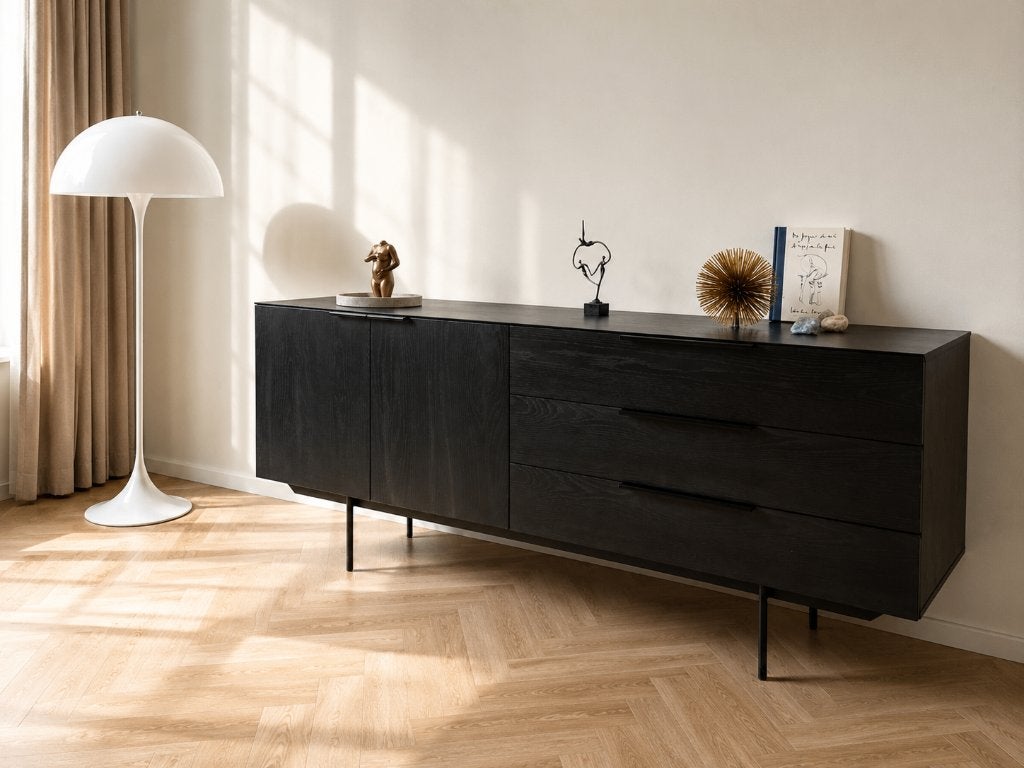 Zuiver Travis Dressoir 180 cm – Zwart – Bieden, Huis en Inrichting, Kasten | Dressoirs, Ophalen, 150 tot 200 cm, Zo goed als nieuw