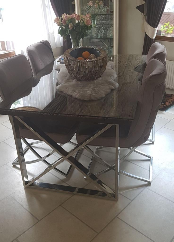 Eettafel met glazen blad en metalen onderstel, Huis en Inrichting, Tafels | Eettafels, Ophalen of Verzenden, Gebruikt, Rechthoekig