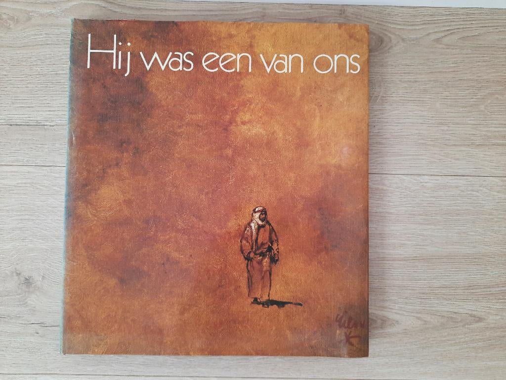 Boek Hij was een van ons - Rien Poortvliet, Boeken, Godsdienst en Theologie, Zo goed als nieuw, Christendom | Protestants, Ophalen of Verzenden
