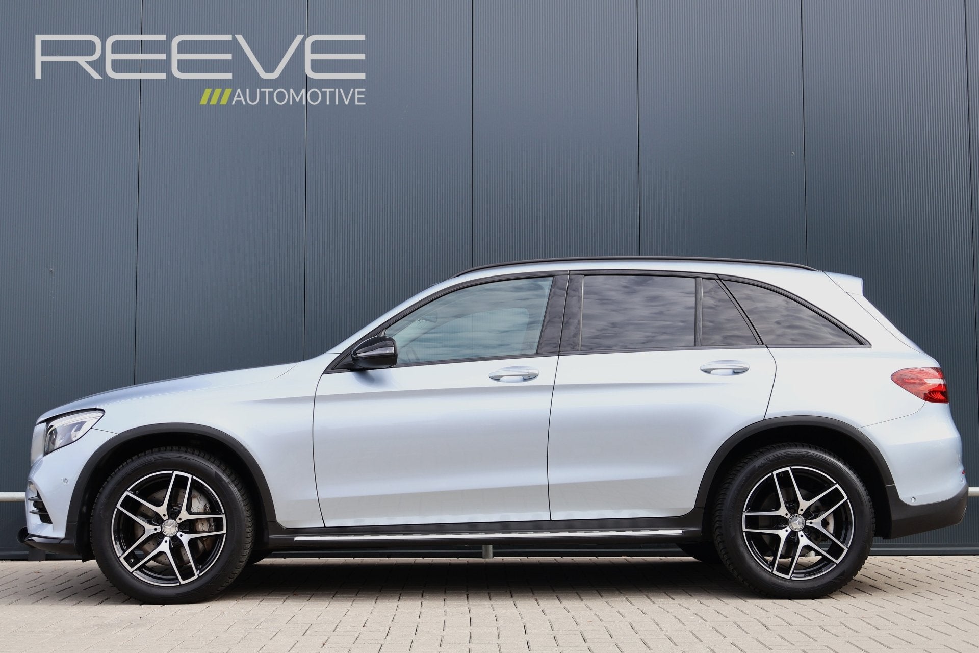 Mercedes-Benz GLC 250 d 4MATIC AMG Line | Luchtvering | Trek, Auto's, Mercedes-Benz, Automaat, Gebruikt, Met garantie (alle), 2500 kg