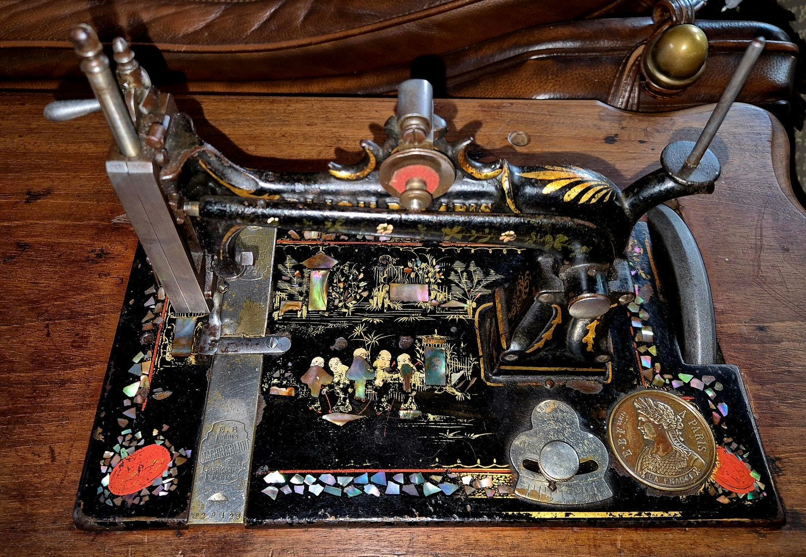 Trapnaaimachine 1870 MACHINE BIJOU naaimachine 150 jaar oud, Antiek en Kunst, Antiek | Naaimachines, Ophalen
