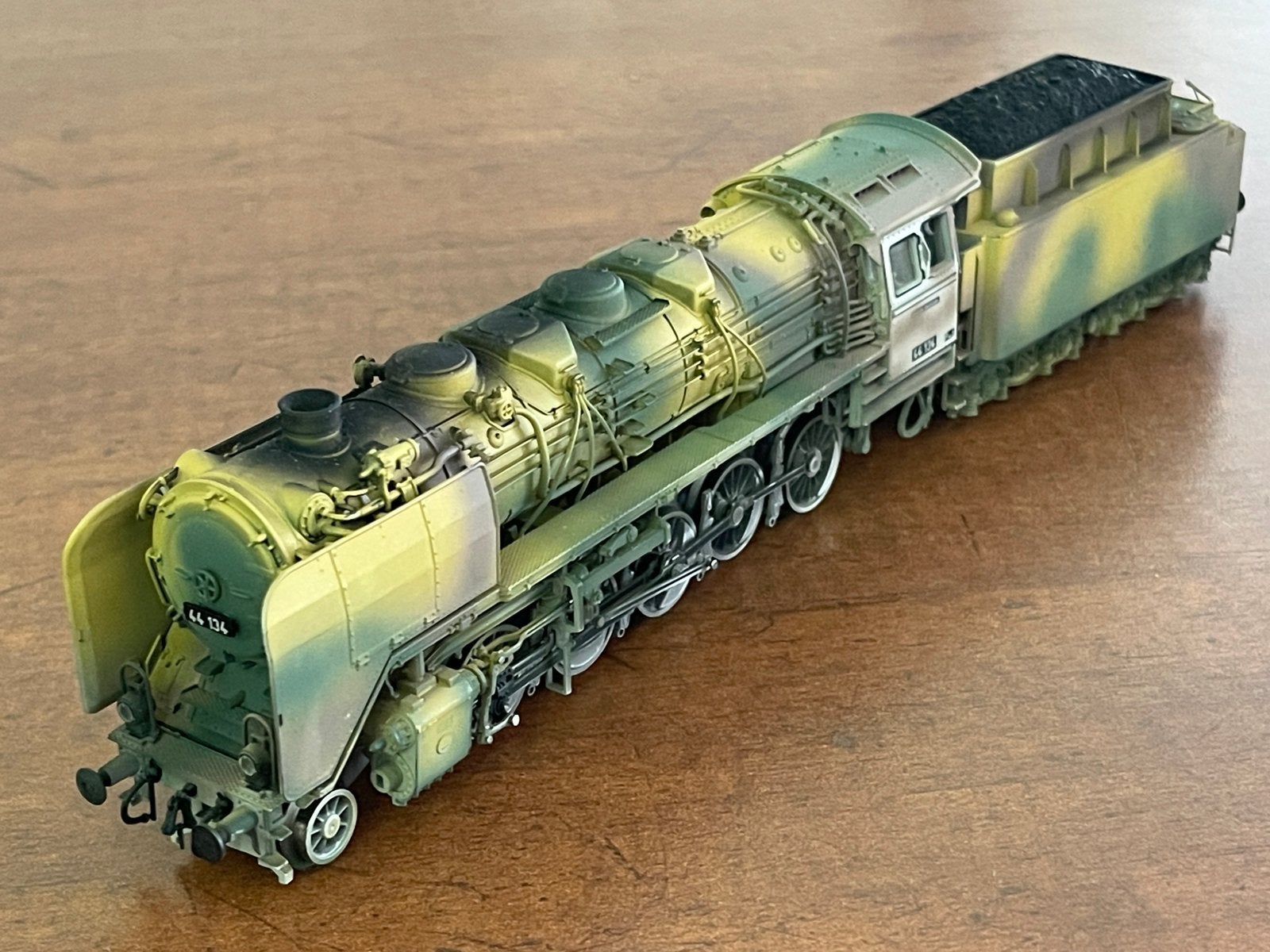 ** UNIEK ** CAMOUFLAGE ** ROCO/MÄRKLIN ** WISSELSTROOM **, Hobby en Vrije tijd, Modeltreinen | H0, Wisselstroom, Locomotief, Ophalen of Verzenden
