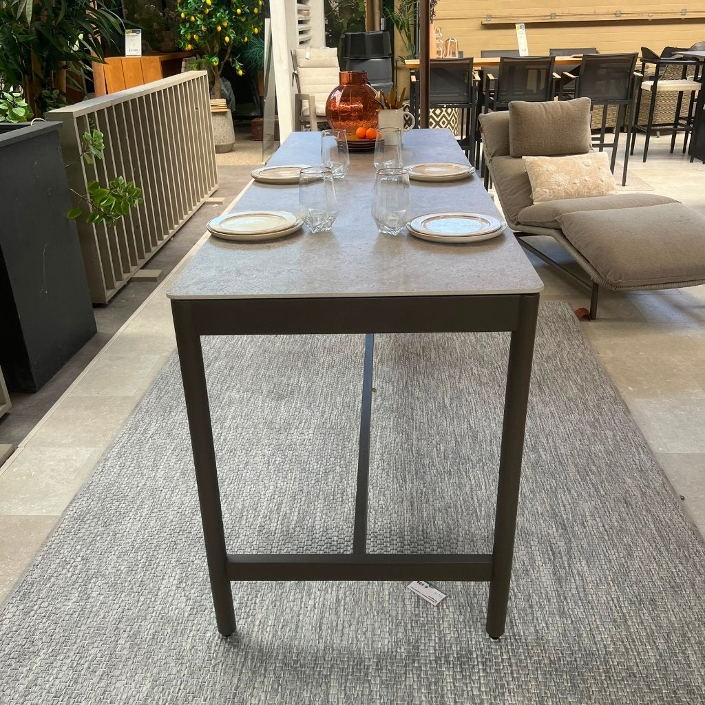 Soho High Diningtafel, Ophalen, Gebruikt