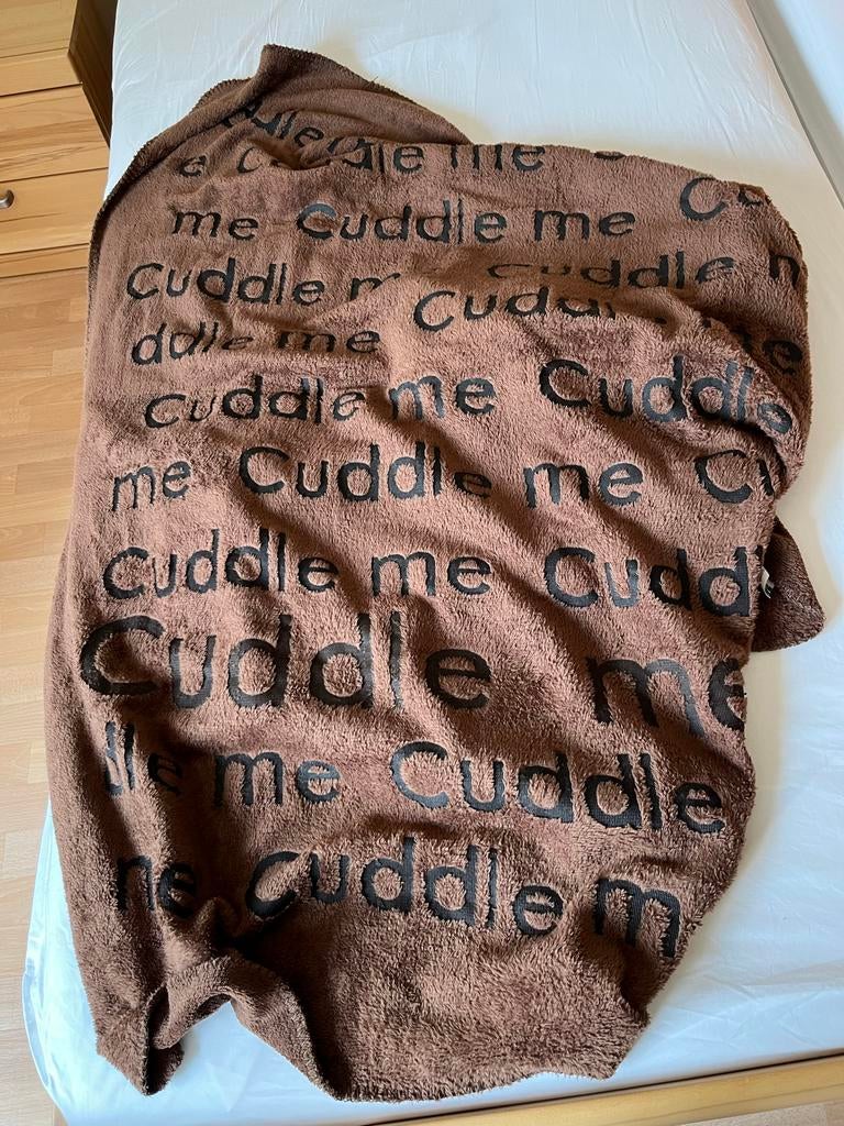 Bruine fleece deken met 'Cuddle me' opdruk, Ophalen, Gebruikt, Bruin, Overige maten