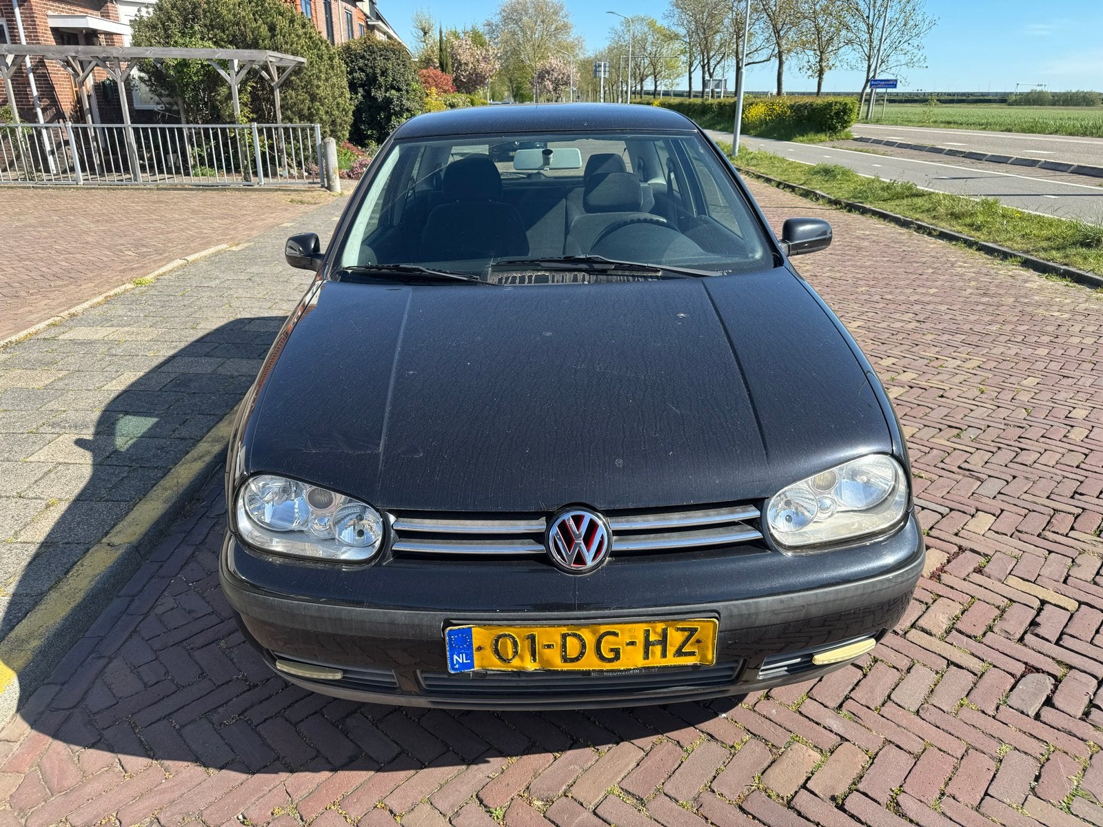Voorbumper Volkswagen Golf 4 - Zwart, Auto-onderdelen, Carrosserie en Plaatwerk, Gebruikt, Ophalen of Verzenden, Bumper, Volkswagen