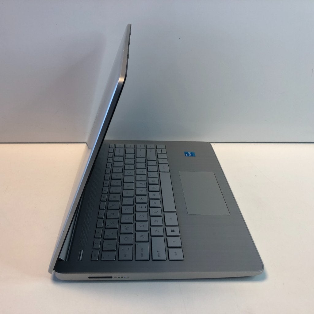 HP 14s-dq2435nd Laptop | 256GB | 8GB | Nette Staat, Computers en Software, HP, Gebruikt, Support@hp.com, 1501 Page Mill Road
Palo Alto, CA 94304
USA