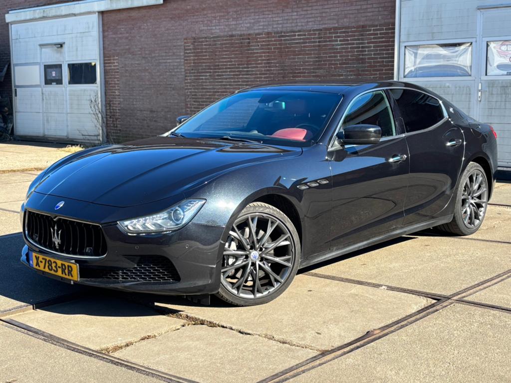 Maserati Ghibli 3.0i V6 Benzine 20 inch INRUIL / LEASE 399, Automaat, Achterwielaandrijving, Euro 6, Bi-Xenon koplampen