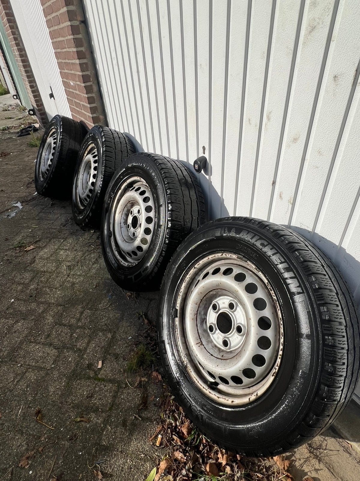 Michelin Agilis 215/65 R16C banden op velgen, Ophalen of Verzenden
