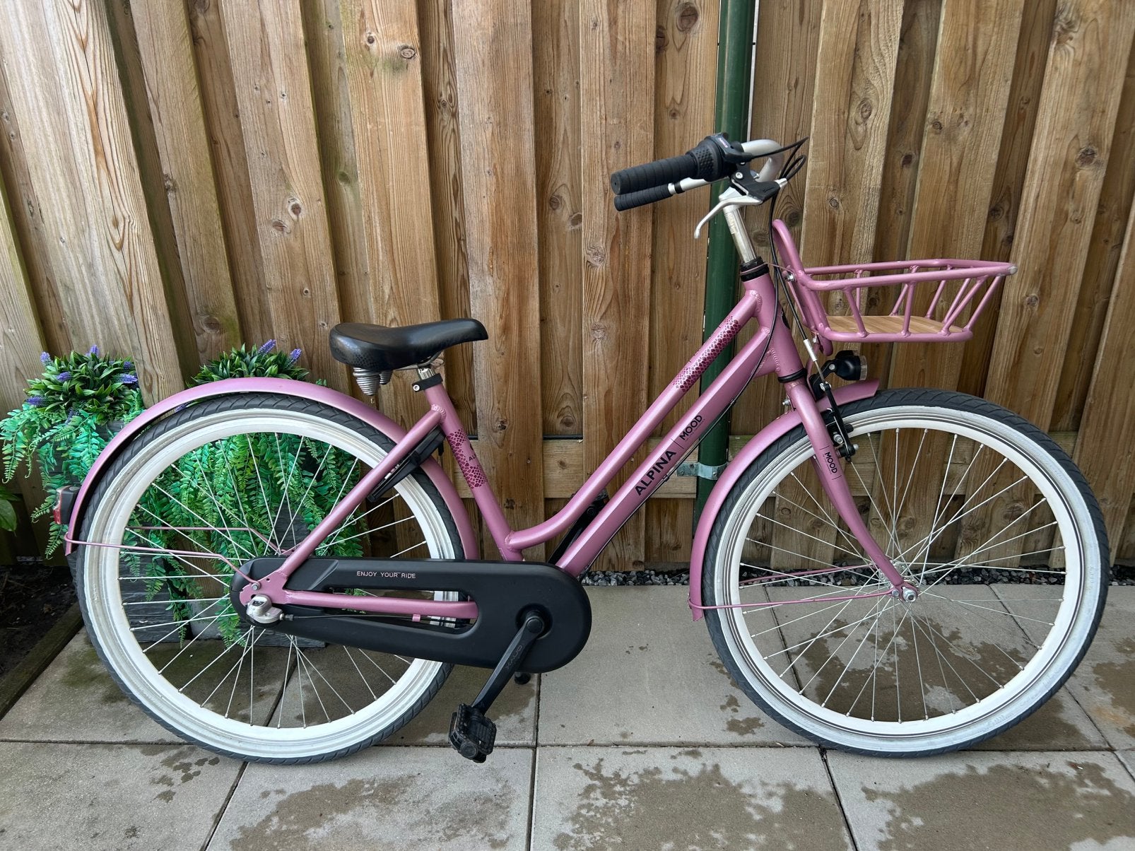 26 inch meisjesfiets Alpina Mood, Fietsen en Brommers, Fietsen | Meisjes, Ophalen, Zo goed als nieuw, 26 inch of meer, Handrem
