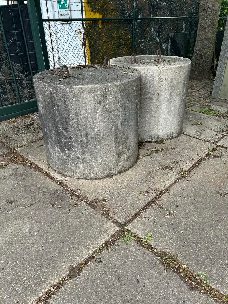 Betonnen cilinders / blokken  (3 stuk) anti ram, Ophalen, Gebruikt