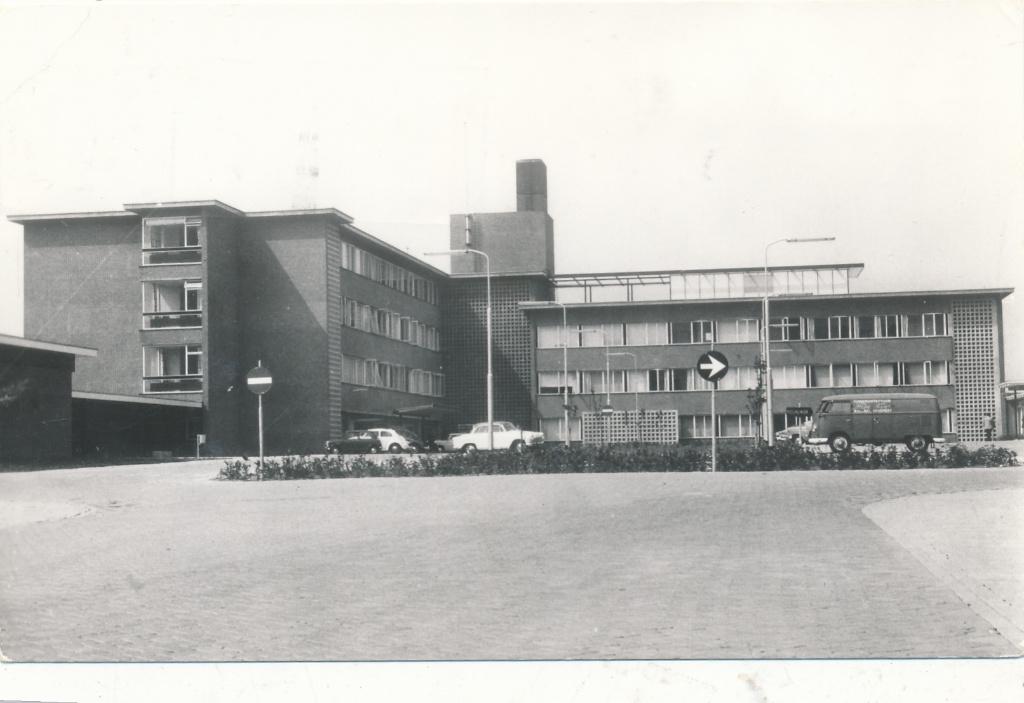 9692 Tiel Bethseda Ziekenhuis Hoofdgebouw, Ophalen of Verzenden, 1940 tot 1960, Gelderland