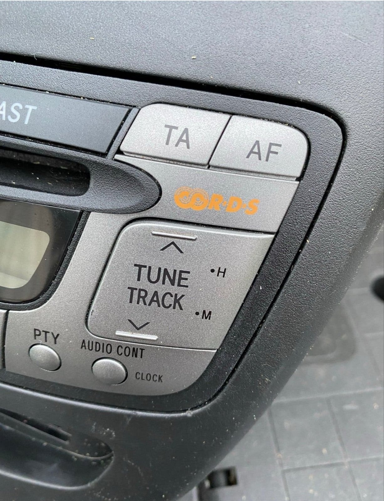 Toyota Aygo Radio CD Speler met AUX en FM/AM, Auto diversen, Autoradio's, Ophalen of Verzenden, Gebruikt