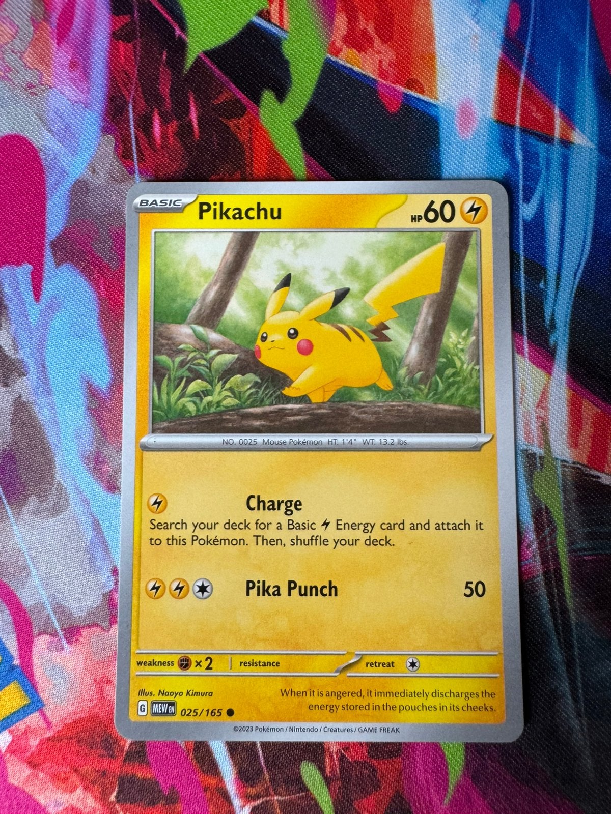 Pokémon kaarten Pikachu #25 Mew151, Ophalen of Verzenden, Zo goed als nieuw, Losse kaart