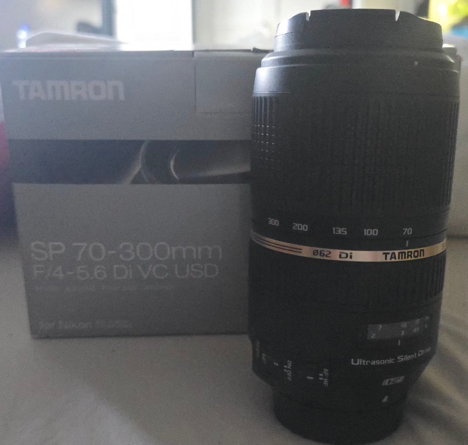 Tamron SP 70-300mm F/4-5.6 Di VC USD voor Nikon, Gebruikt, Beeldstabilisatie, Telelens, Ophalen of Verzenden