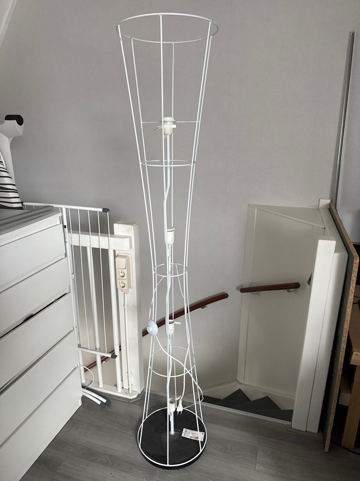 KARE Design Vloerlamp Wit - Modern en Stijlvol, Ophalen, Gebruikt, E27 (groot), Metaal